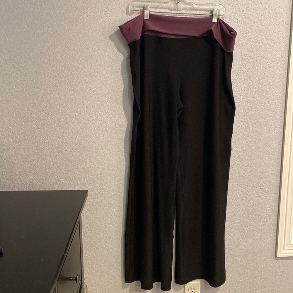 Black Yoga Pants with Purple Band - GapBody